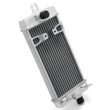 Load image into Gallery viewer, Aluminum Radiator for Triumph Bonneville T120 T100 / Speed Twin / Street Cup Scrambler Twin / Thruxton R RS